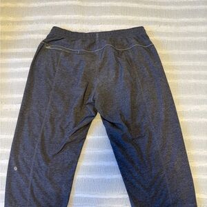 Sz 12 Lululemon Dark Gray Athletic Crop Pants